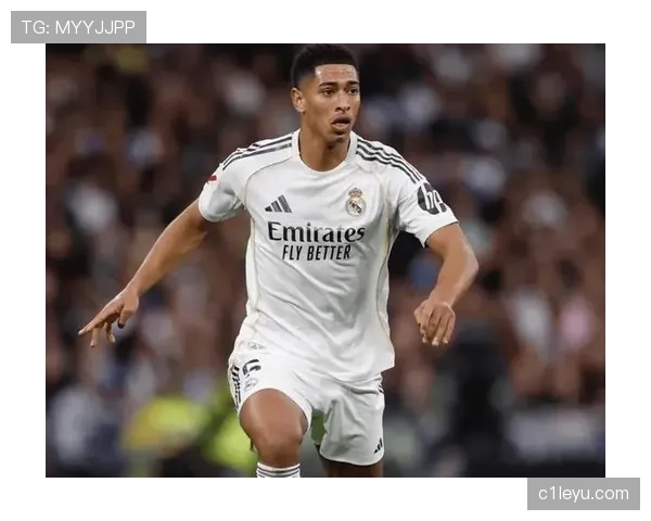 贝林厄姆全能中场崛起，重塑现代足球战术格局