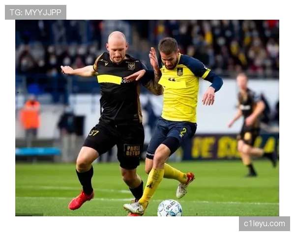 凯泽青训强势崛起，新星闪耀引足坛瞩目