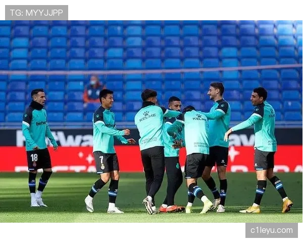 迪巴拉重返赛场,状态回暖助力球队取得关键胜利 迪巴拉重返赛场,状态回暖助力球队取得关键胜利