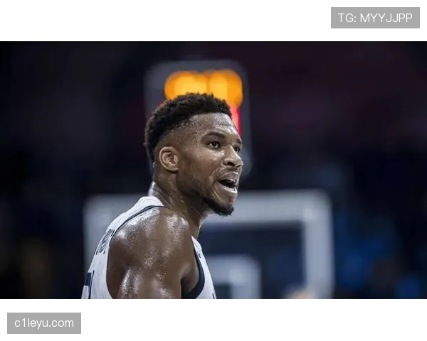 扬尼斯挡拆拉开空间效率提升显著，胜过字母哥单打表现